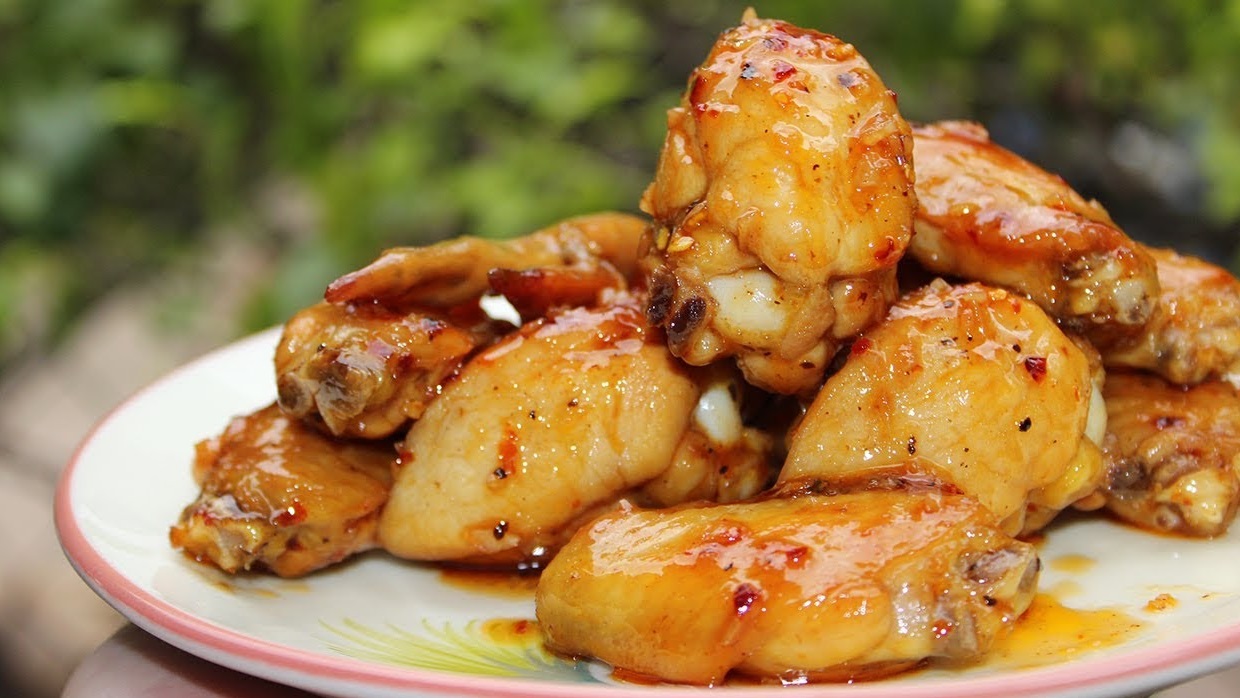 Miếng gà vàng óng có mùi thơm đậm đà