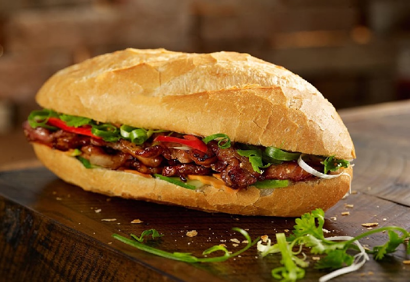 Bánh mì thịt nướng