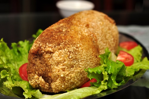 Gà bó xôi có vỏ giòn rụm, bắt mắt