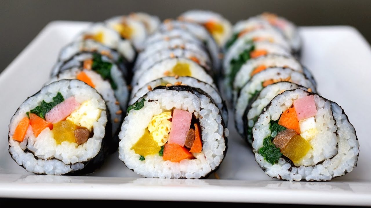 những miếng kimbap hấp dẫn