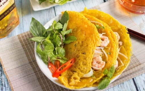 Bánh xèo là thứ đặc sản dân dã